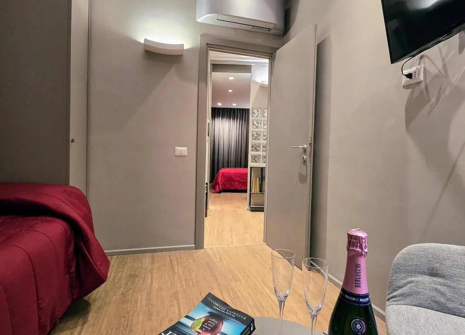 Residenza Roma 19 Apartment 0*, Rome